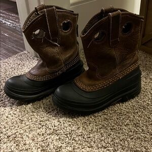 Kids Georgia Boots in Brown and Black